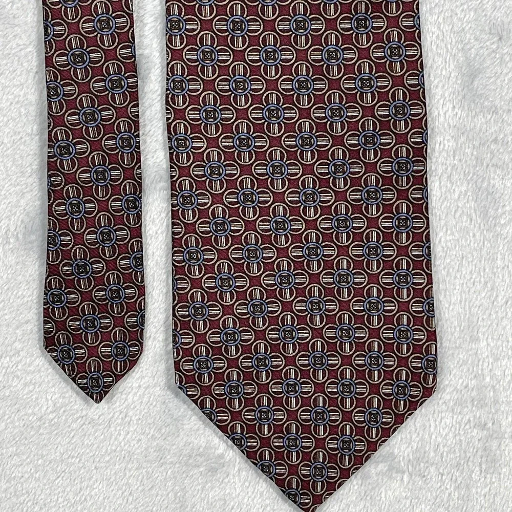 Christian Dior Monsieur Burgundy Geometric Medallion Silk Necktie Made in USA